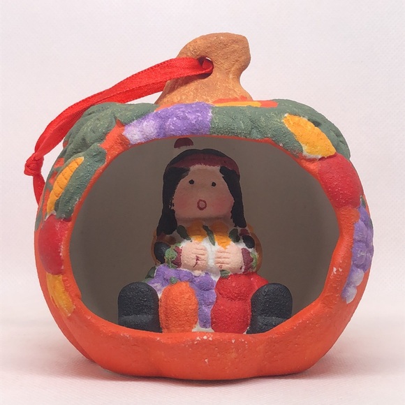 Thanksgiving Pumpkin Table Decoration Indian Woman ๐ฆ ๐ - Picture 1 of 5